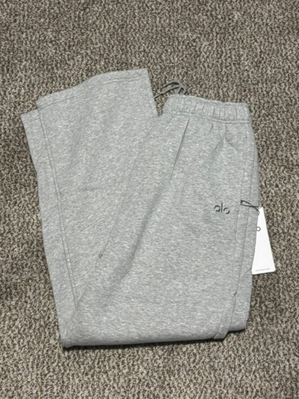 Alo Yoga Gray Accolade Straight-Leg Sweatpants